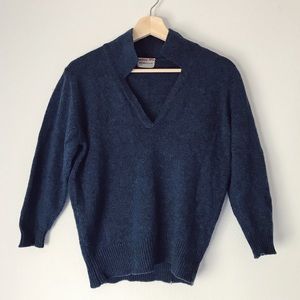 Vintage 1960s Munrospun 100% virgin wool sweater